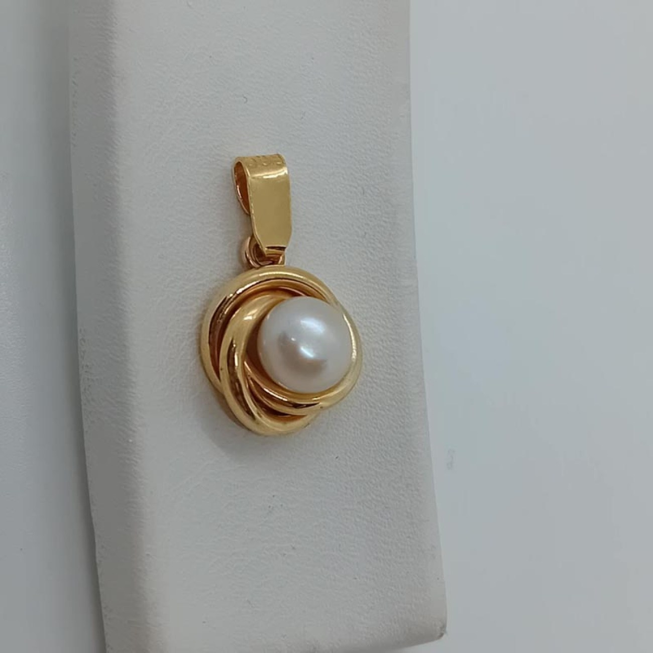 5cf601b4-9098-45e9-bd64-64156f551694