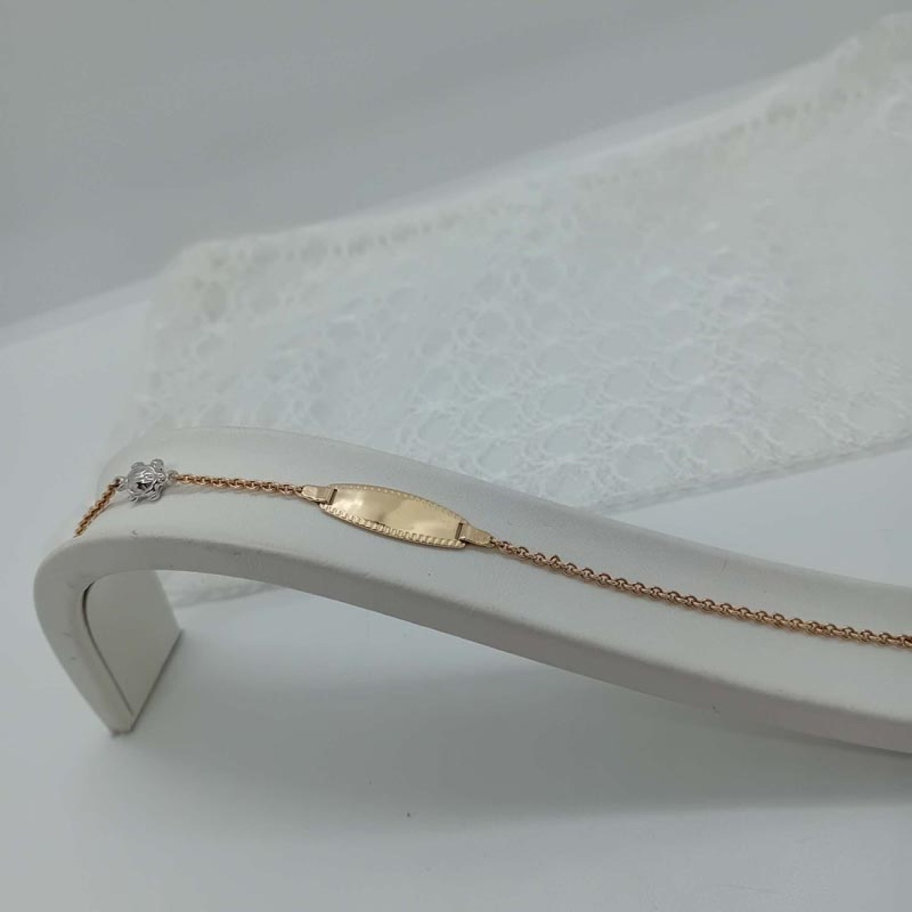 5dab5a61-eab9-4b22-8152-9fd29a1f57e4