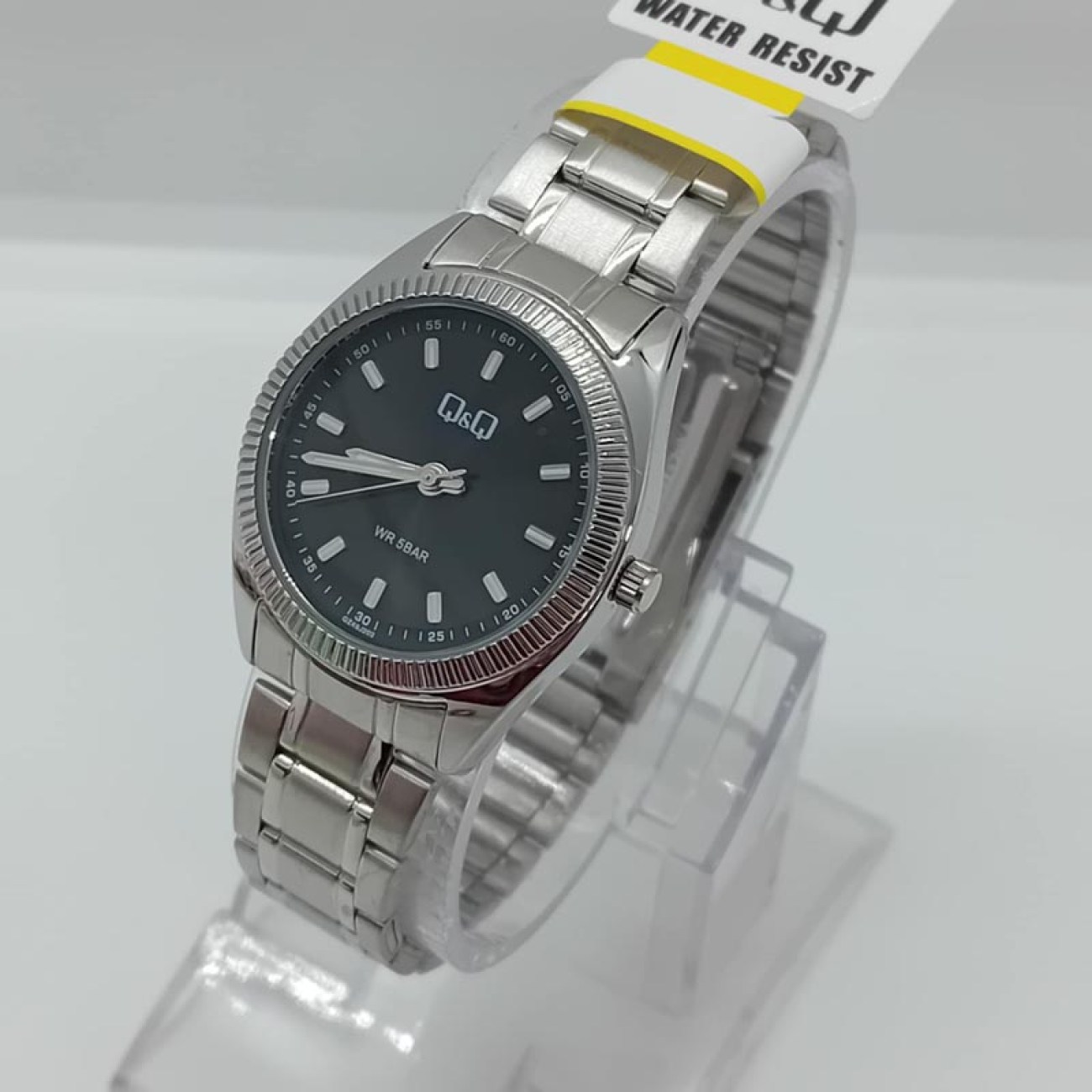 Ρολόι χειρός μπρασελέ μαύρο καντράν Q&Q