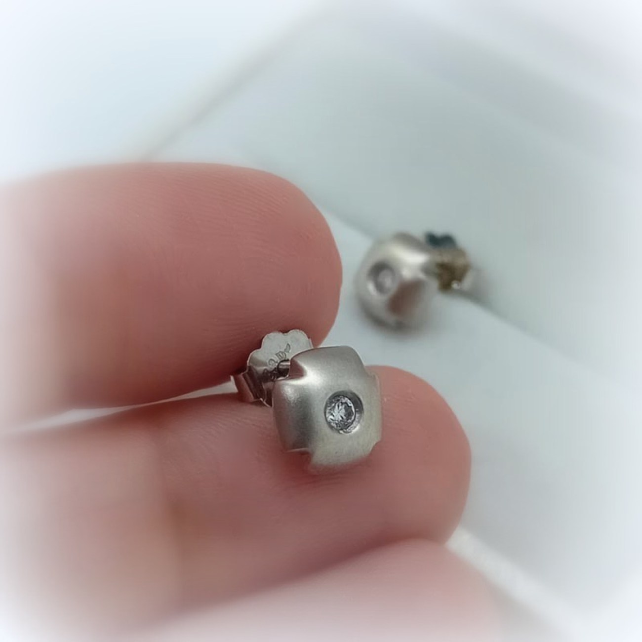 69a5aae7-d19b-4869-bd57-a9a63e153ae6