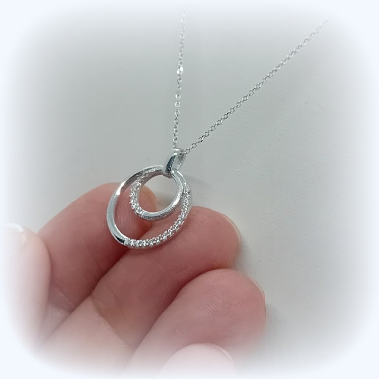Κολιέ ΛΕΥΚΟΧΡΥΣΟ κύκλοι με ζιργκόν