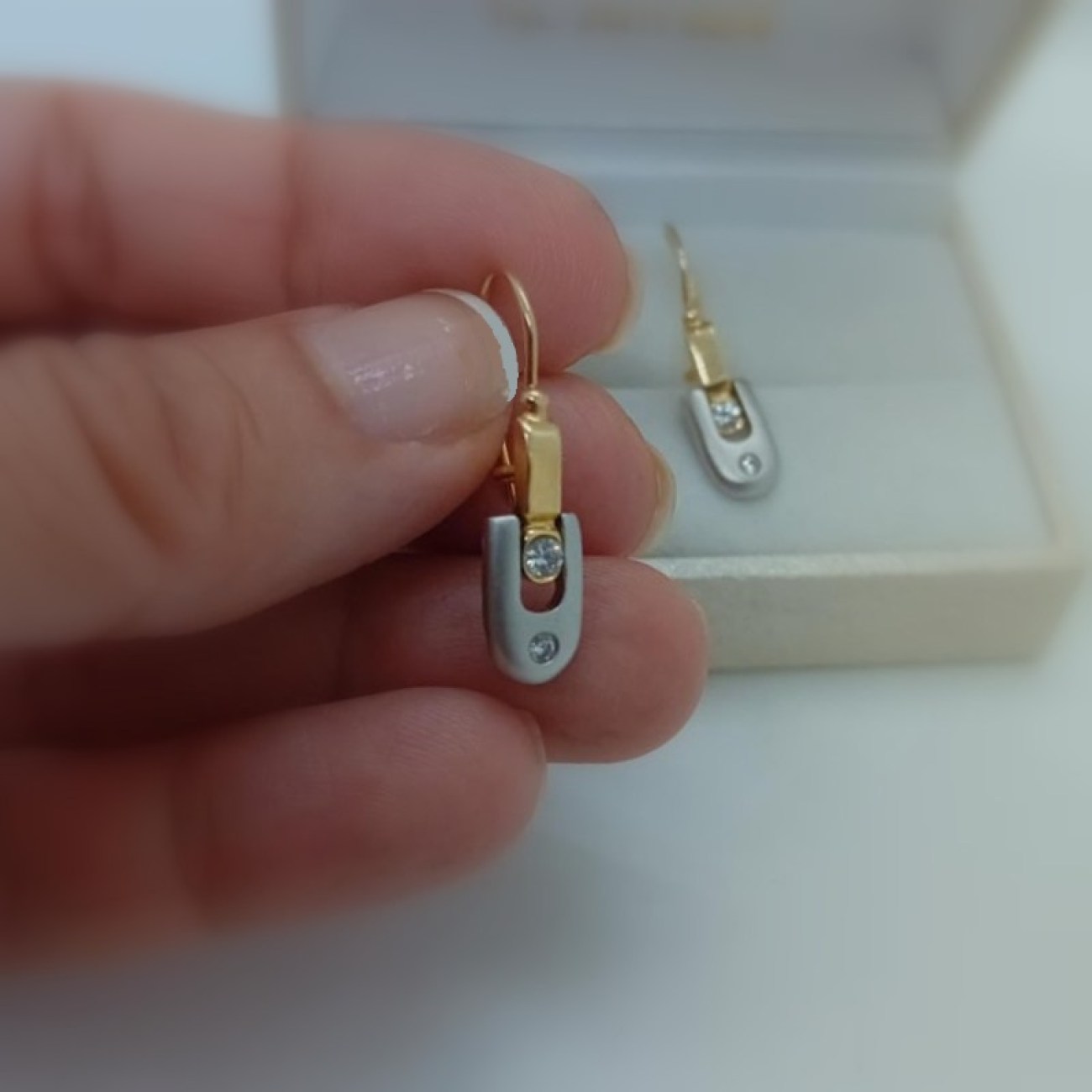 732e6f5e-8e54-41ba-a767-a5638be8dcd1