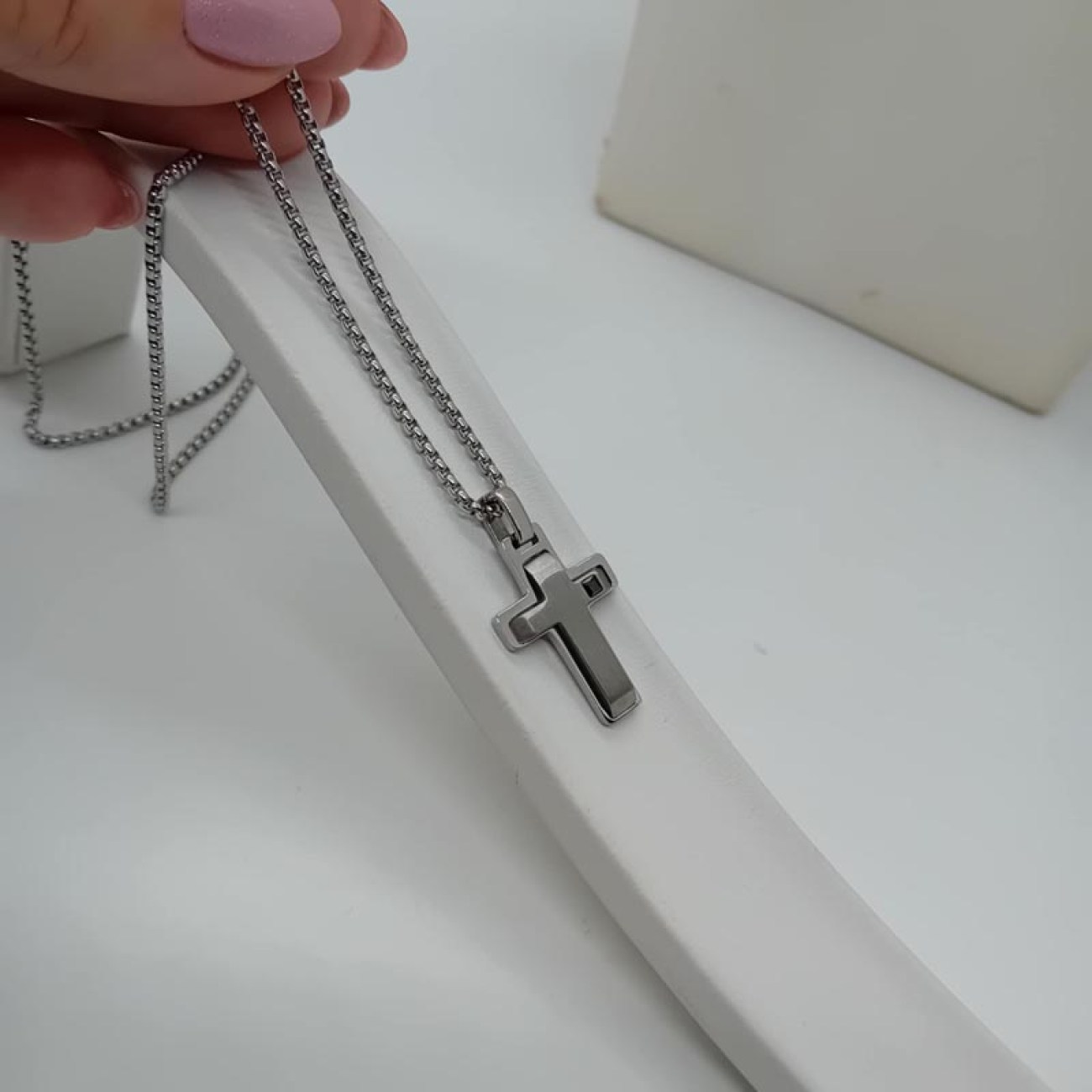 Σταυρός ατσάλι με μαύρο ζιργκόν