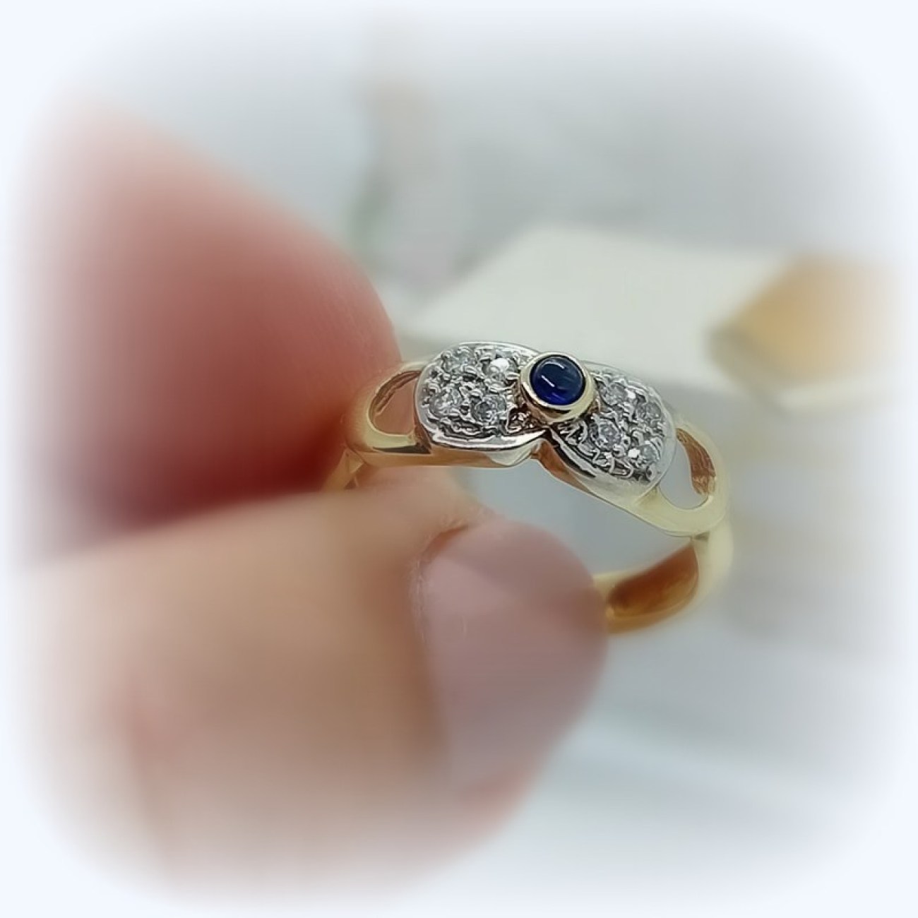 Μονόπετρο χρυσό Κ14 με ζαφείρι "φιόγκος"