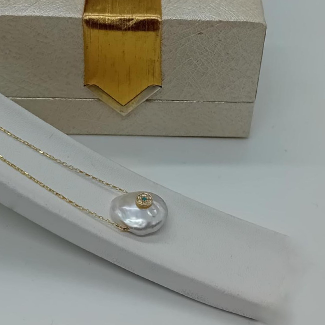 7ff36776-e58c-4e74-b392-f54e9f0fce47