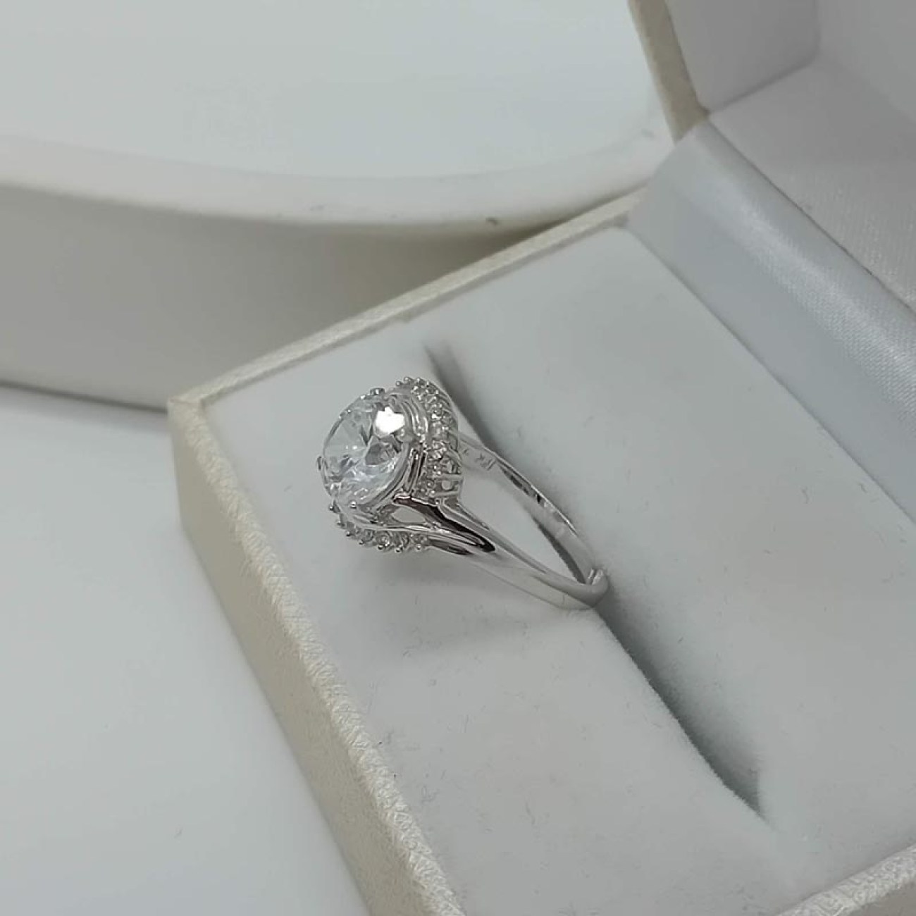 863d5c2a-40e3-4fbd-9a9e-2bc6f74459b5