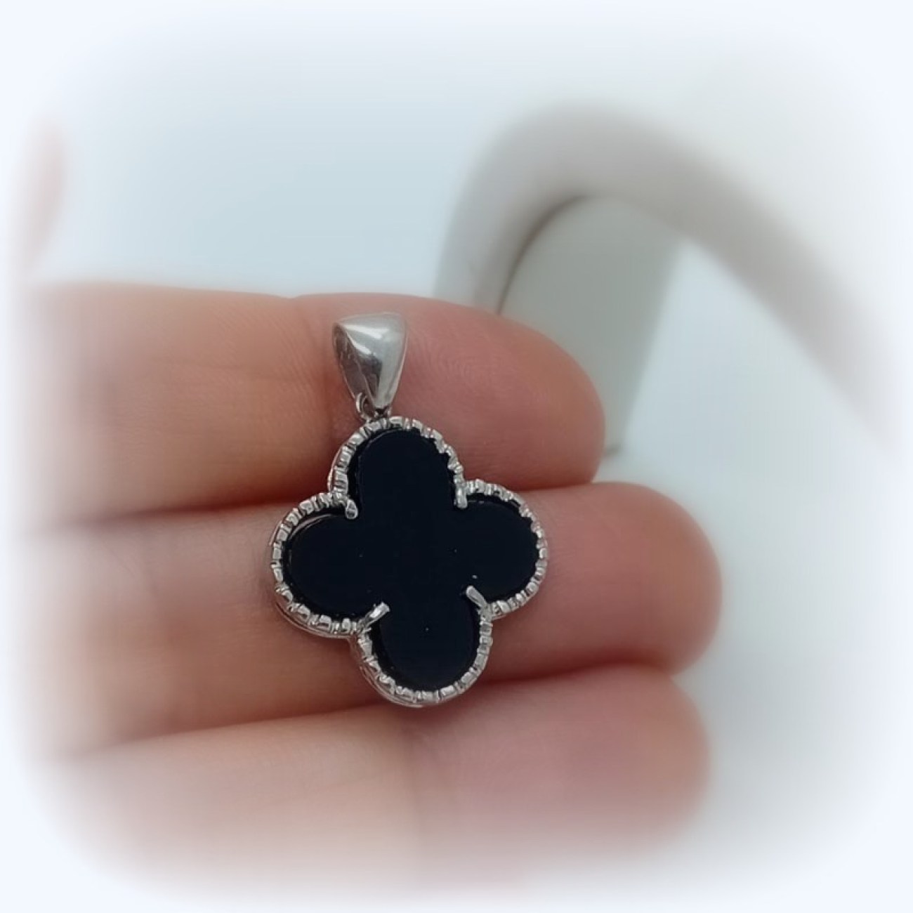 Ασημένιος σταυρός black beauty