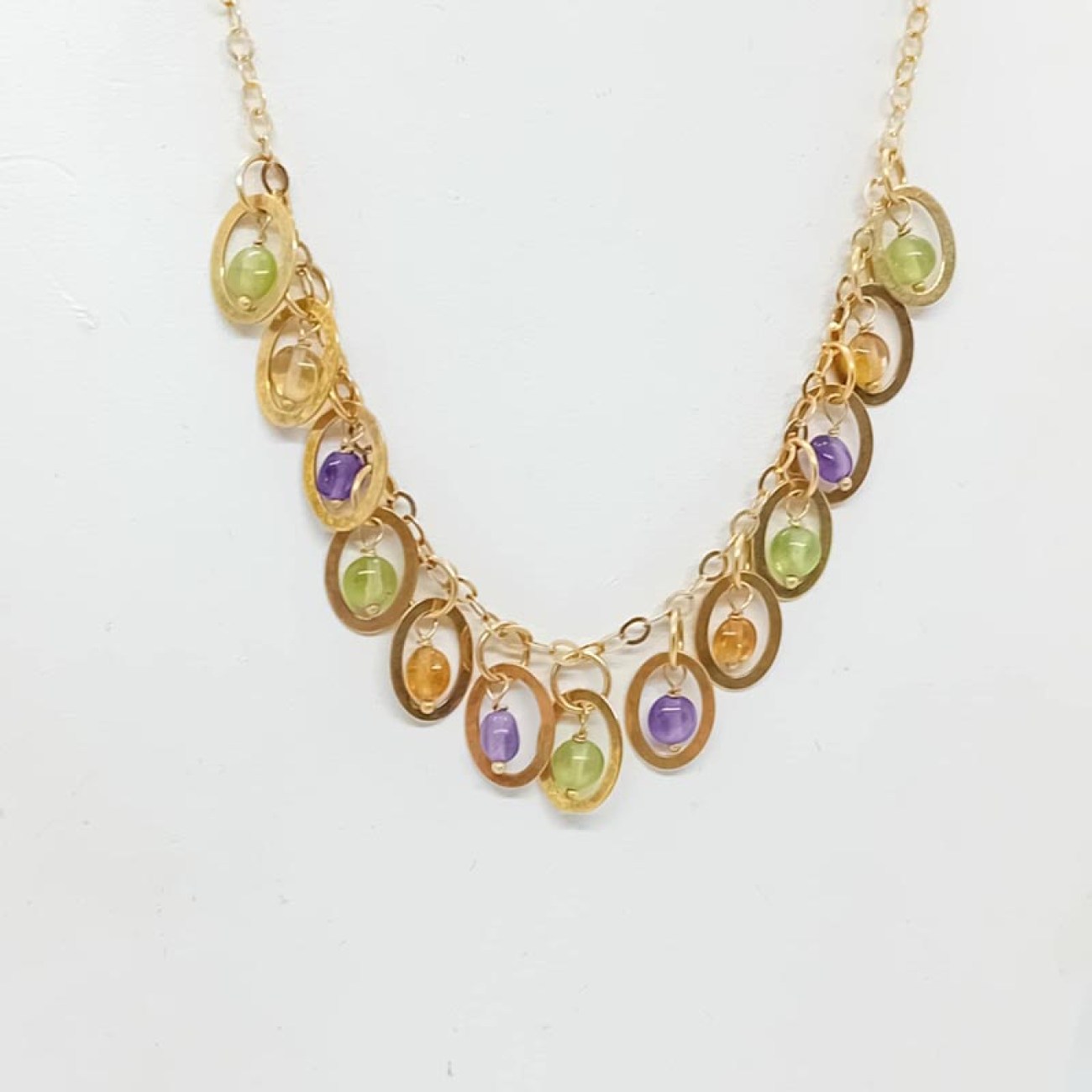 Χρυσό κολιέ μποέμ στυλ ημιπολύτιμοι λίθοι