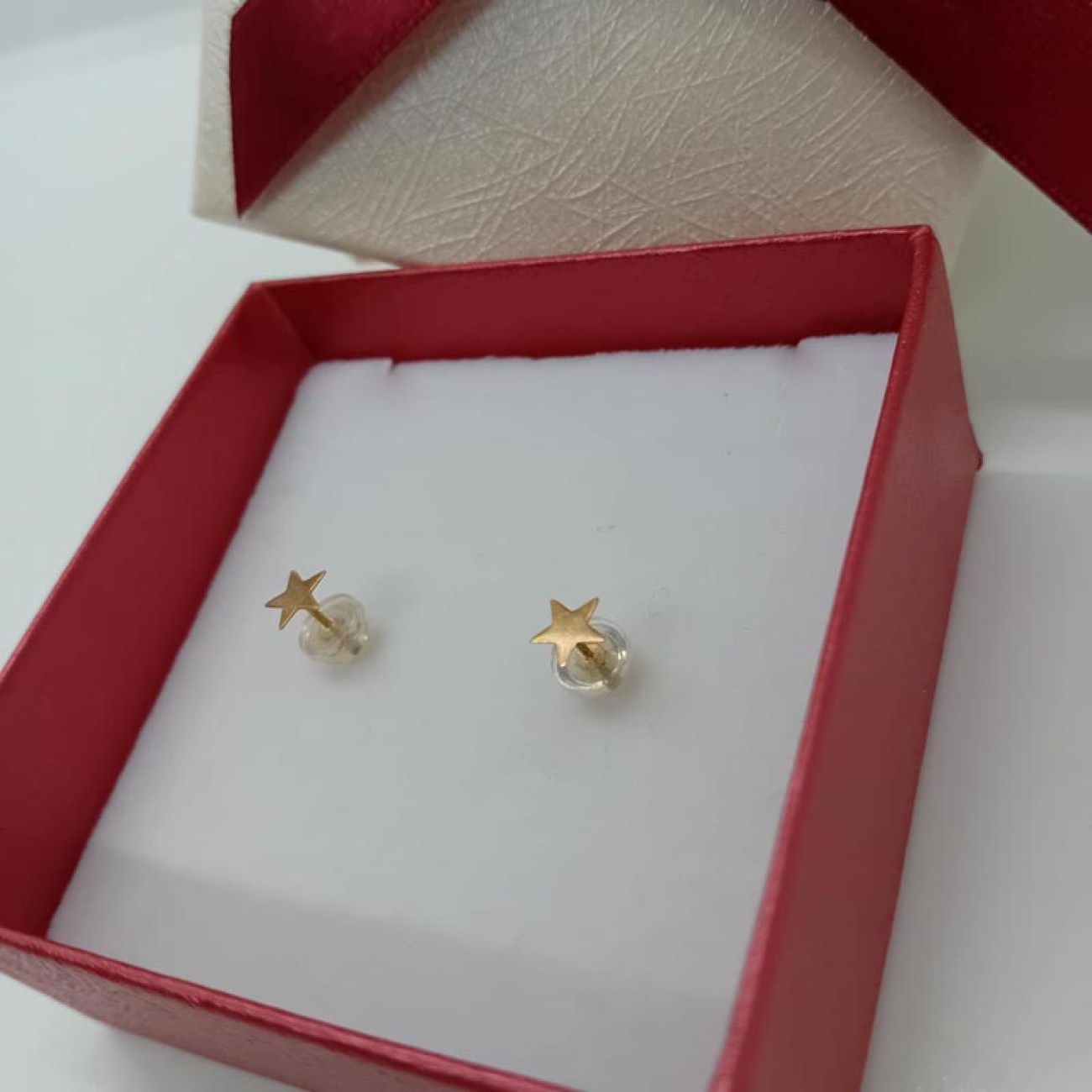 9035c50b-ed5f-4a52-8548-32c269e74948