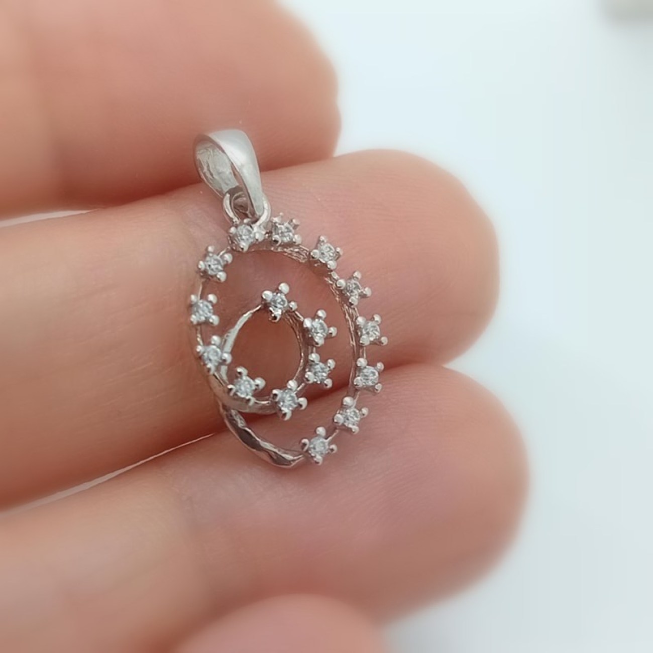 97605351-5a43-4fed-9e7d-85febae81d2e