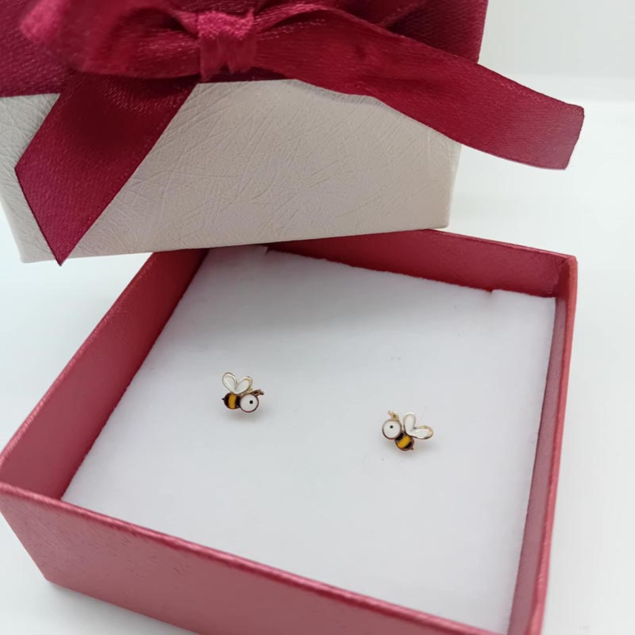 9a833364-177a-420b-90fe-b262cb55162e