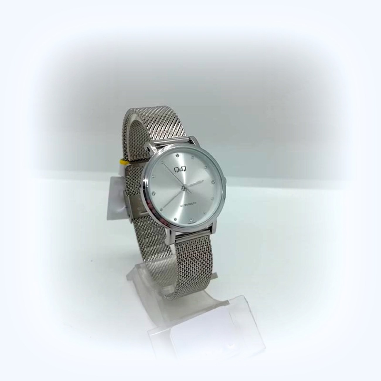 Ρολόι Q&Q γυναικείο-λεπτό μπρασελέ ασημί
