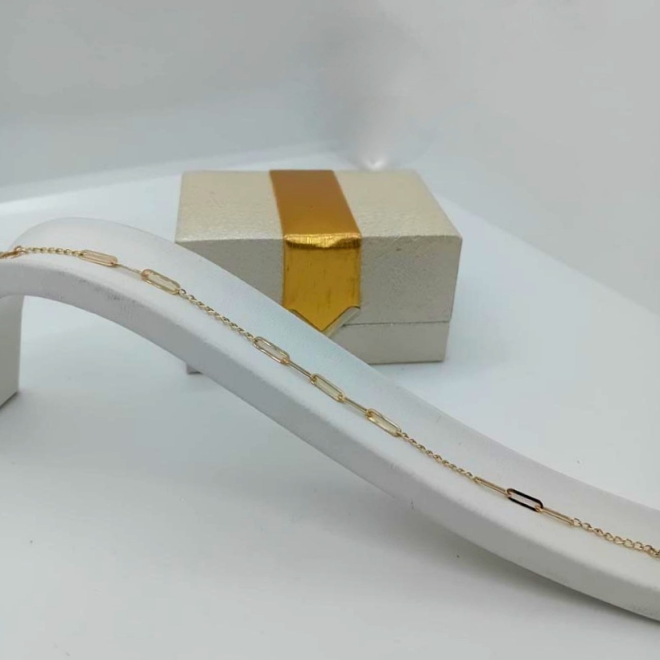 a9d369d4-74e5-4c36-b23b-ab165327b924