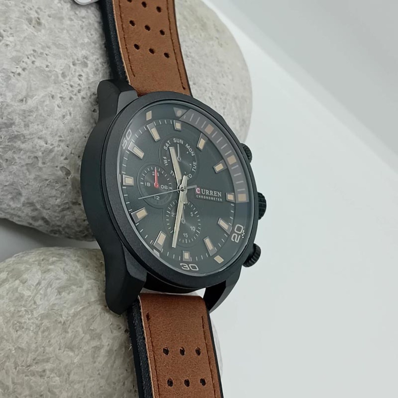 Ανδρικό ρολόι μαύρο με καφέ λουράκι