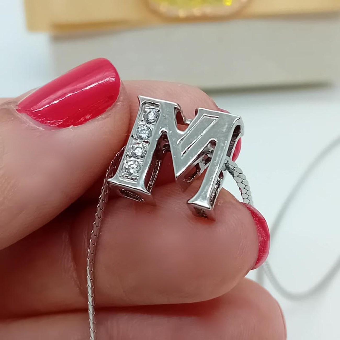 ΜΕΝΤΑΓΙΟΝ ΜΟΝΟΓΡΑΜΜΑ "Μ" λευκόχρυσο