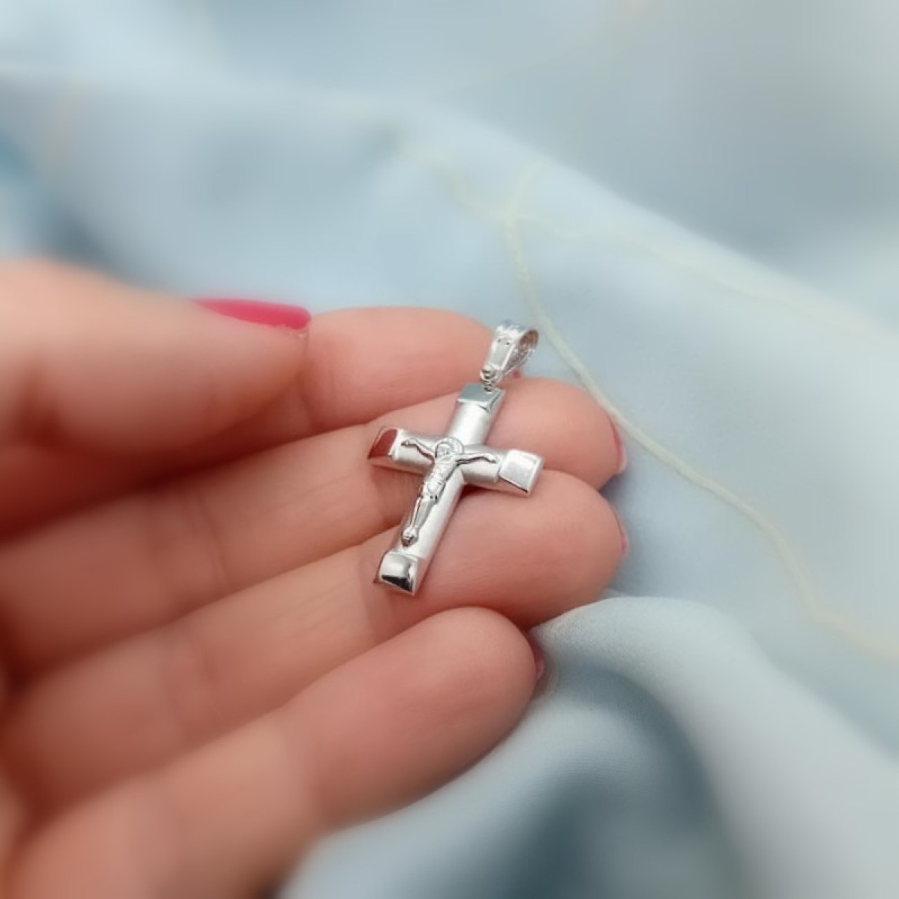 Σταυρός λευκόχρυσος Εσταυρωμένος Ιησούς Χριστός K9