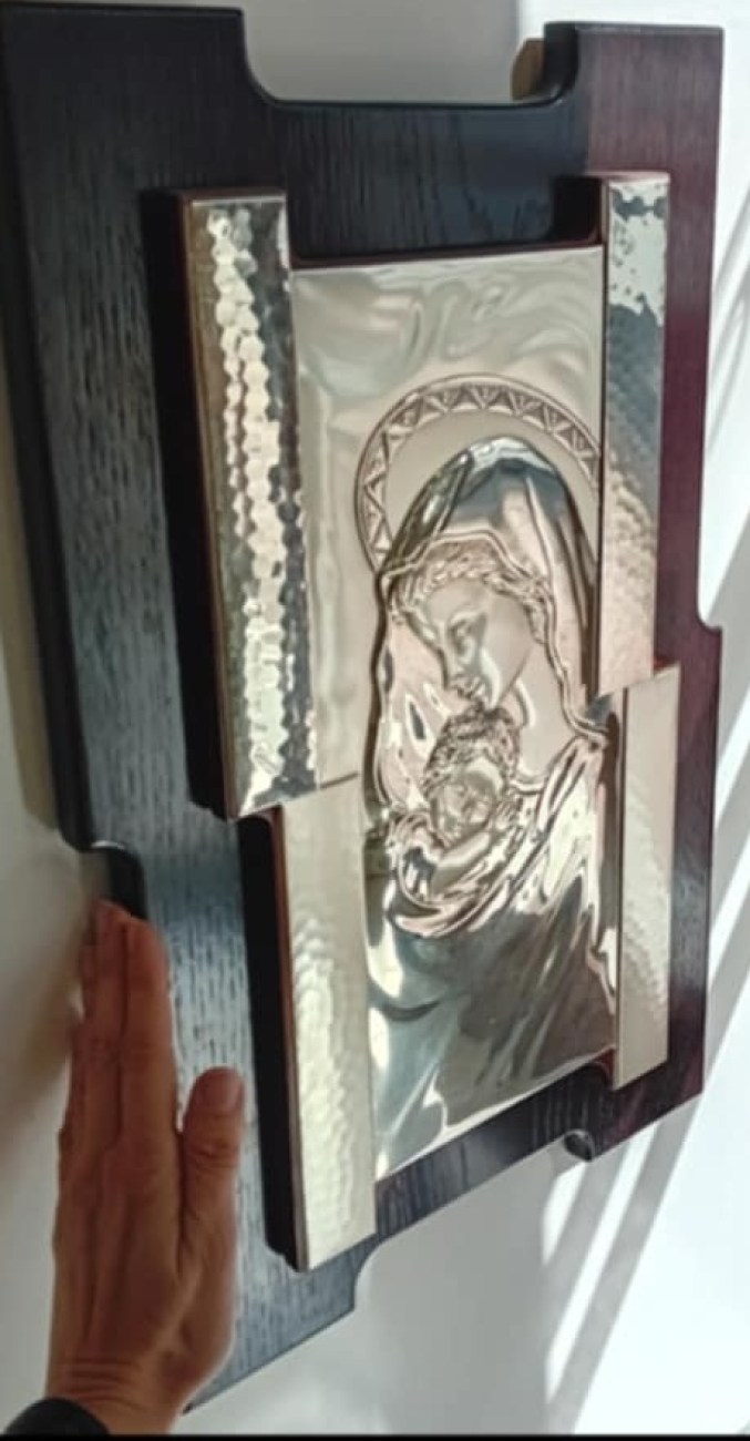 Μεγάλη εικόνα ΠΑΝΑΓΙΑΣ ΜΕ ΘΕΙΟ ΒΡΕΦΟΣ ασήμι 925 σε ξύλο