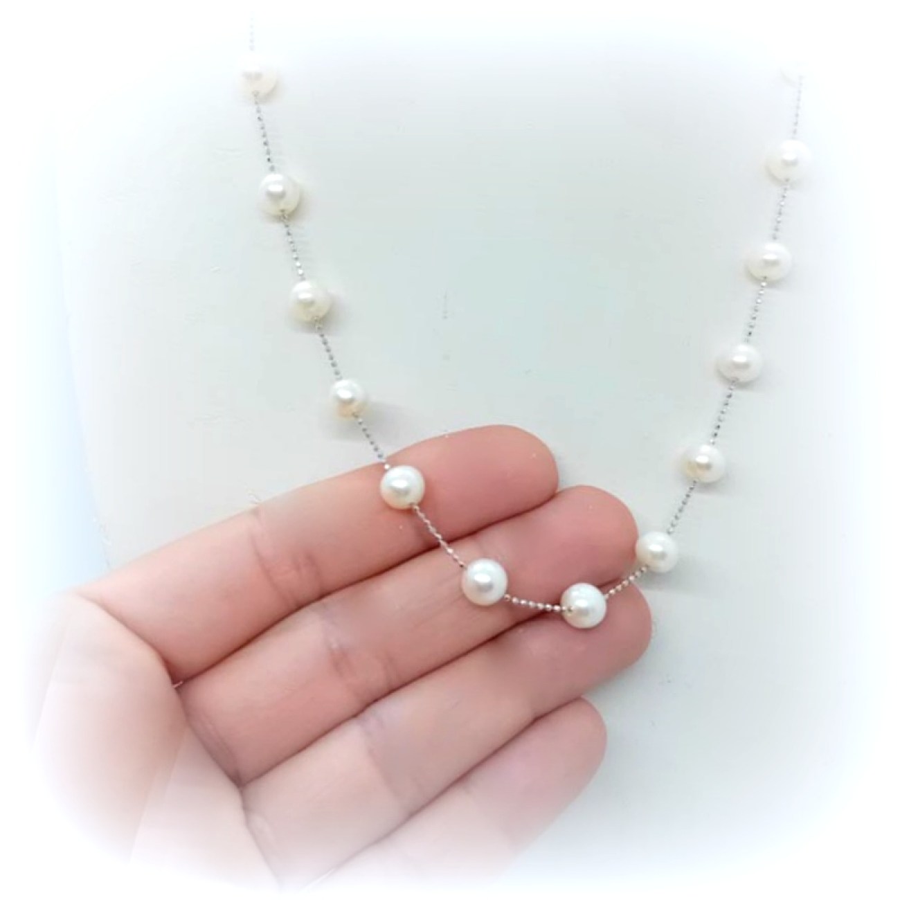 Λευκόχρυσο κολιέ 13 μαργαριτάρια Κ14