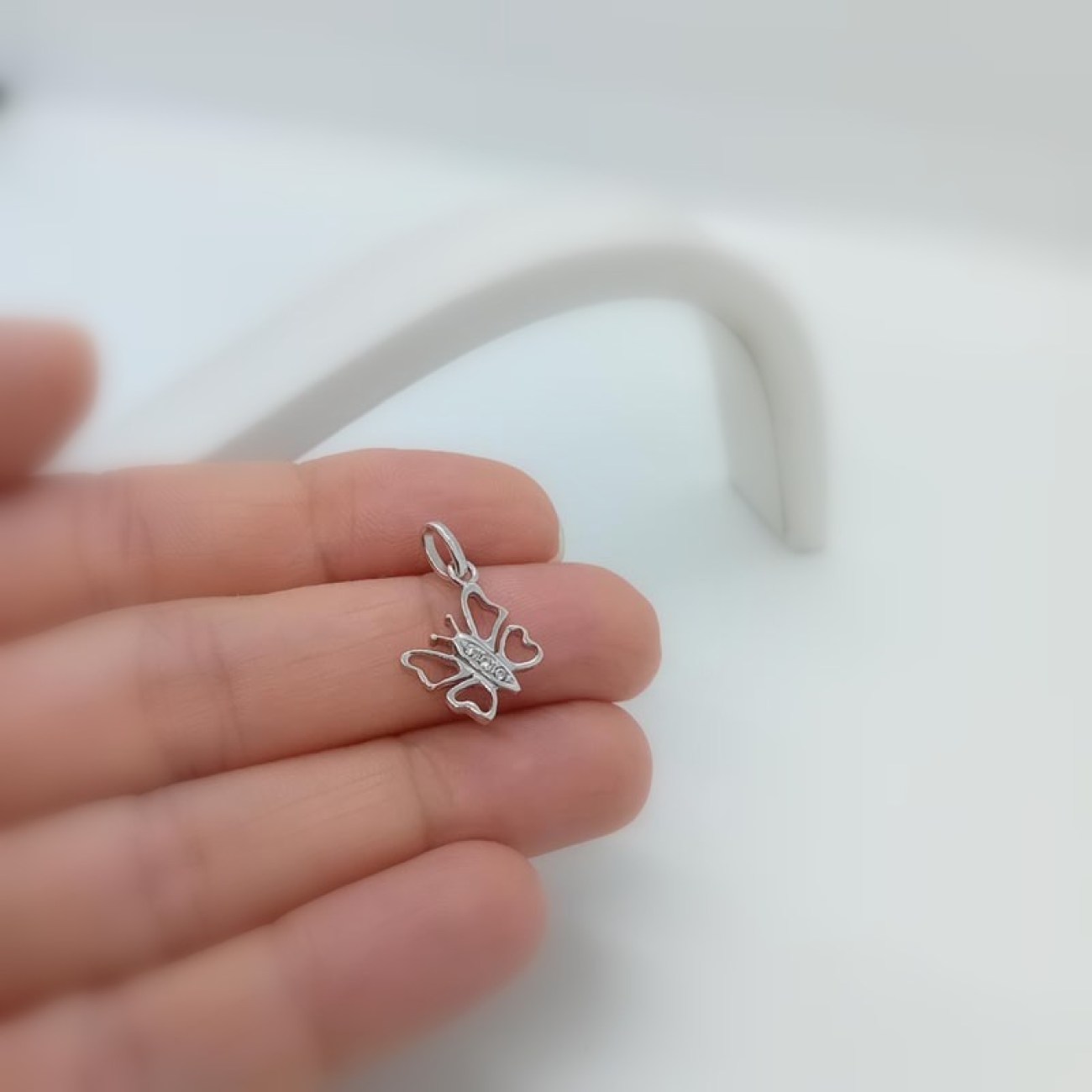 dd273826-aef3-45da-bac5-466f0d411afa