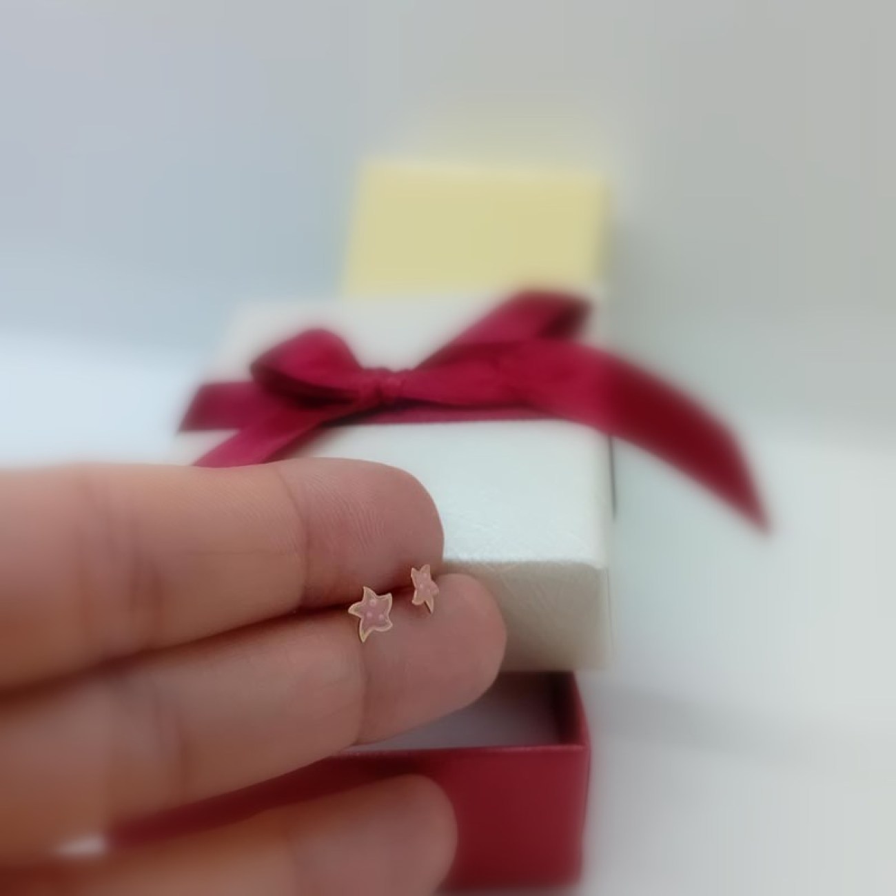 e214689b-f129-49b4-8dd9-e0aef17e35ba