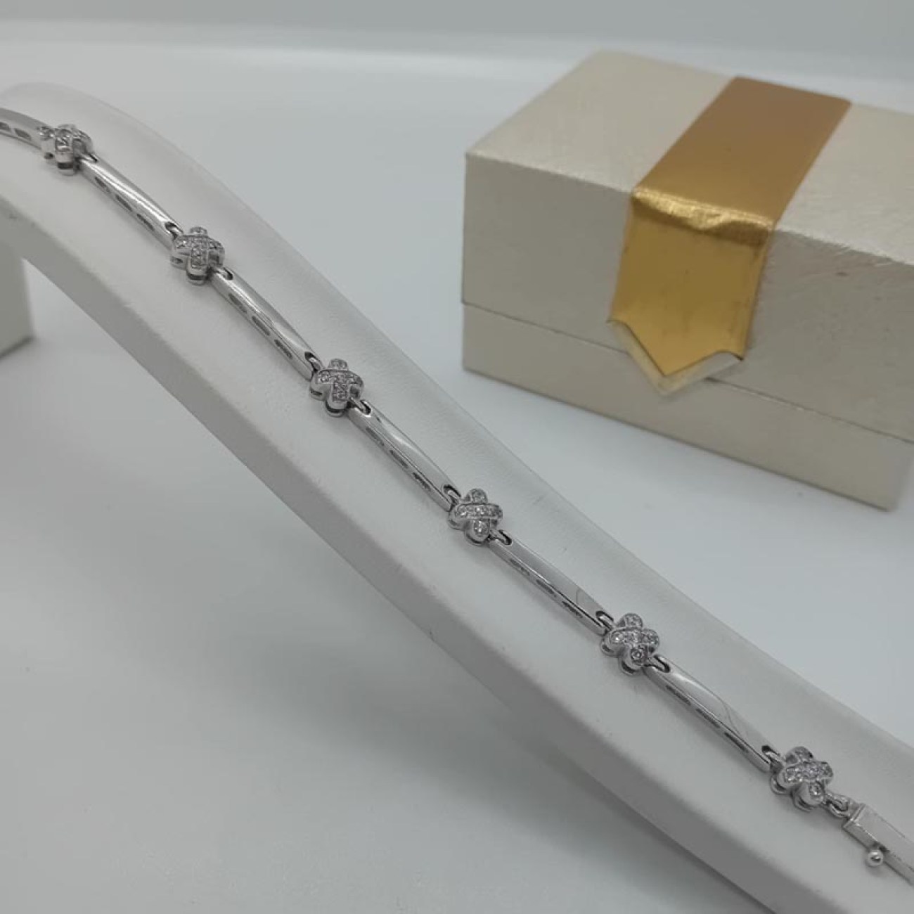 e492c57f-1734-4f51-89c2-b12e121c930e