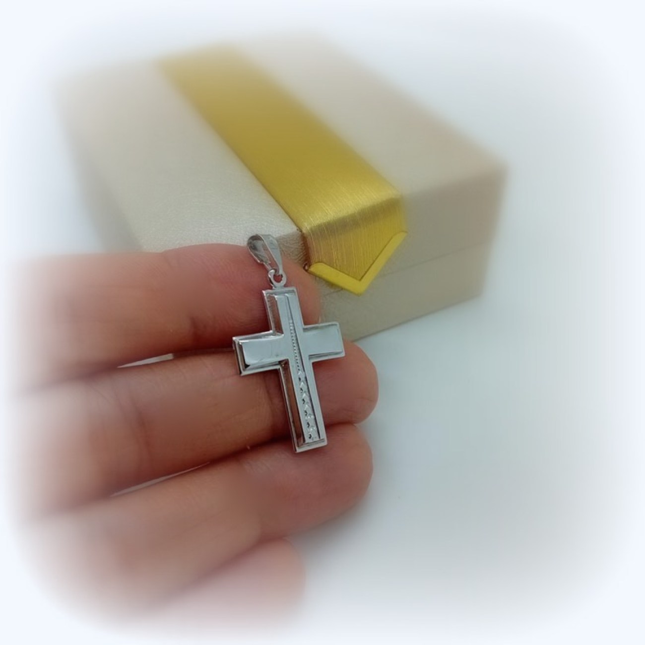 Σταυρός λευκόχρυσος K9 