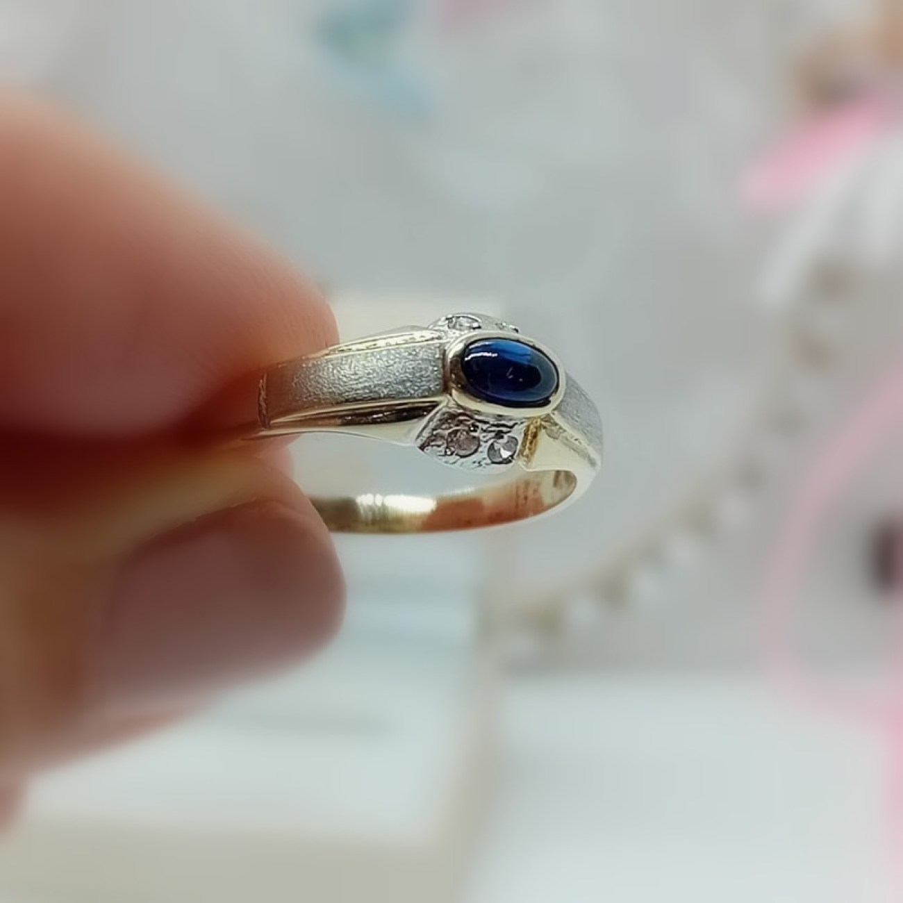 Κομψό μονόπετρο χρυσό Κ14 με ζαφείρι