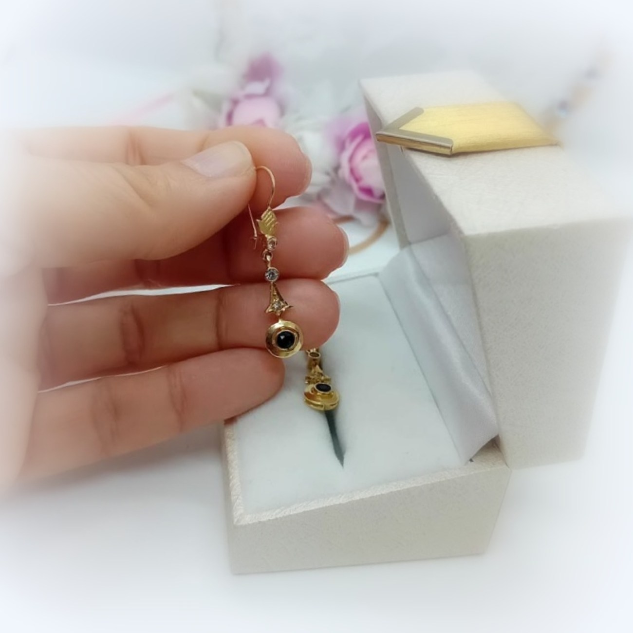 ef7b0cb6-10ce-415d-9c6d-6ba2734f25f7