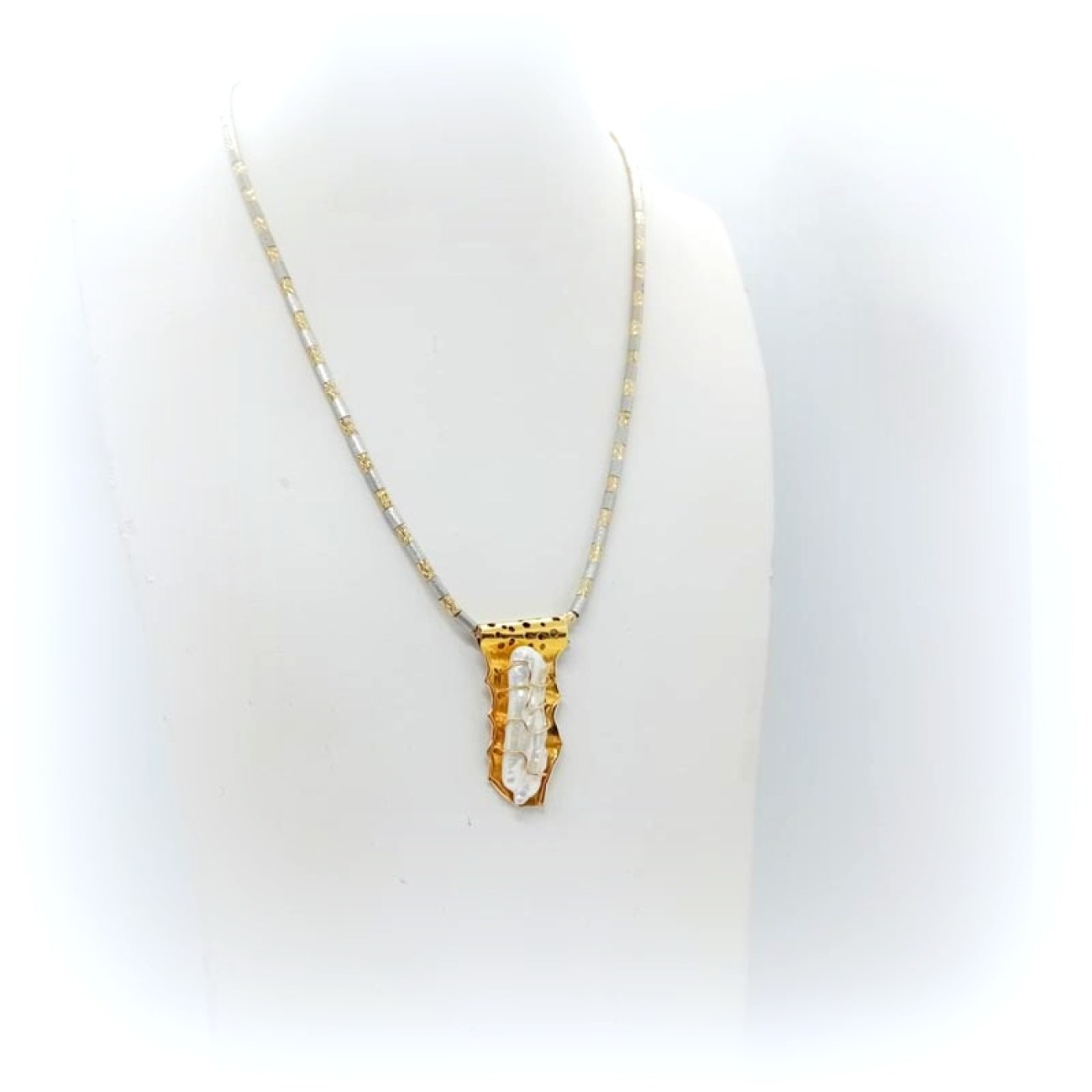 f73e38c1-7653-4fa9-8443-afcfc438adc1