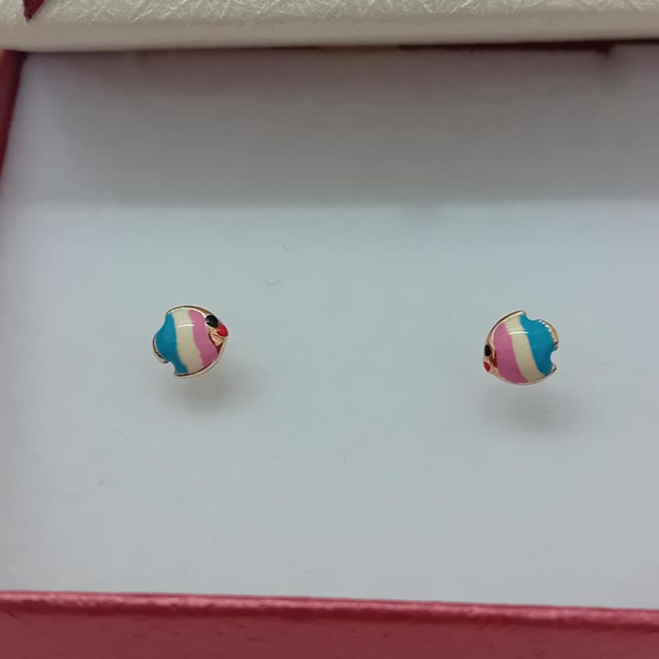 fdaaebc7-1739-4c7d-92c6-5574484ad03c