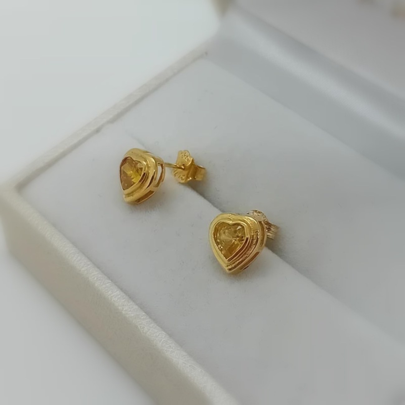 Σκουλαρίκια χρυσά Κ14 ΚΑΡΔΙΕΣ με κίτρινο ζιργκόν