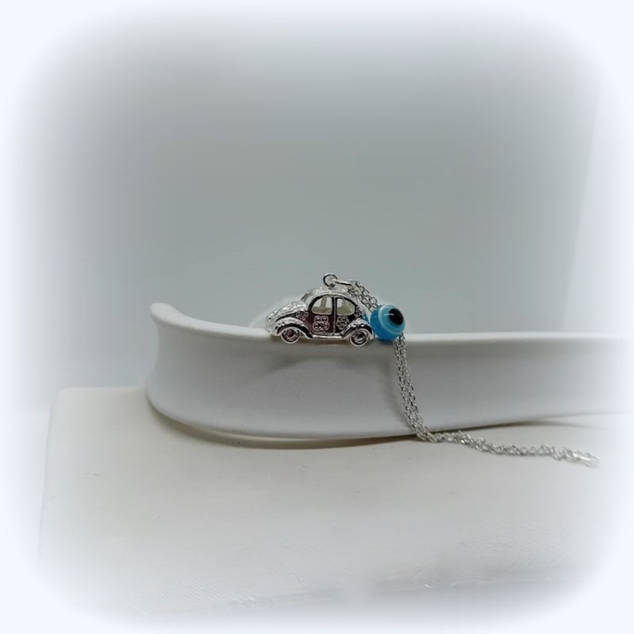 fe766ea2-099a-4c61-8b69-6ca65dba8af890